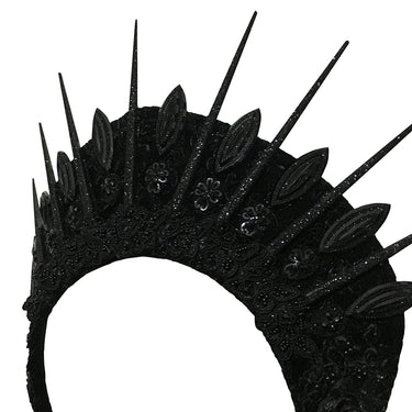 ORNATED KOKOSHNIK WITH SPIKES
